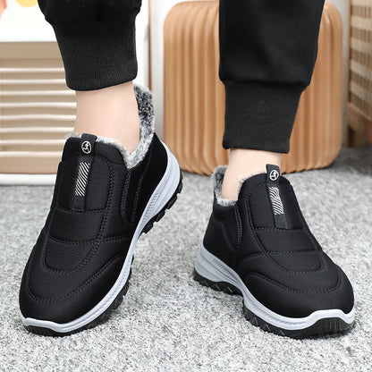 Men’s Winter Fleece-Lined Slip-On Shoes — Waterproof, Slip-Resistant, Wide Toe Box, Built for Warmth, Stability, and Confident Steps on Snowy Days.