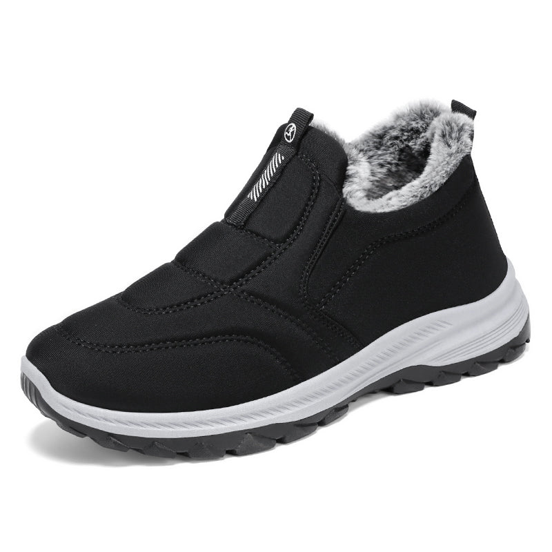 Men’s Winter Fleece-Lined Slip-On Shoes — Waterproof, Slip-Resistant, Wide Toe Box, Built for Warmth, Stability, and Confident Steps on Snowy Days.
