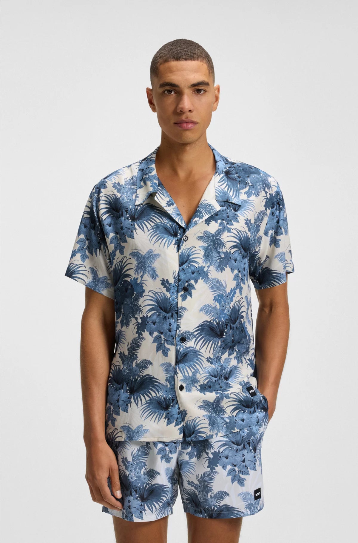 REGULAR-FIT SHIRT WITH MODERN PRINT